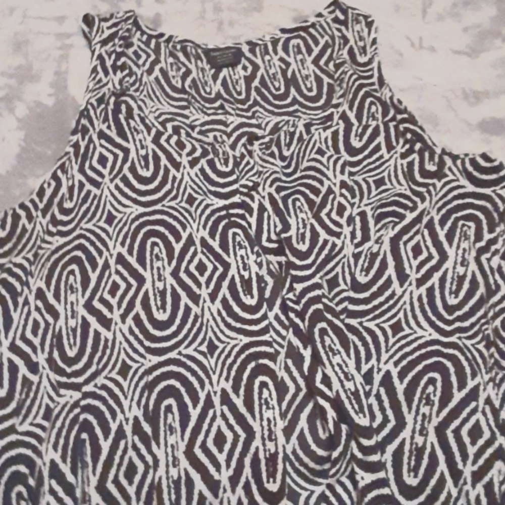 Faded Glory (Black and White) Tank Blouse, little loose, so it can Flare.